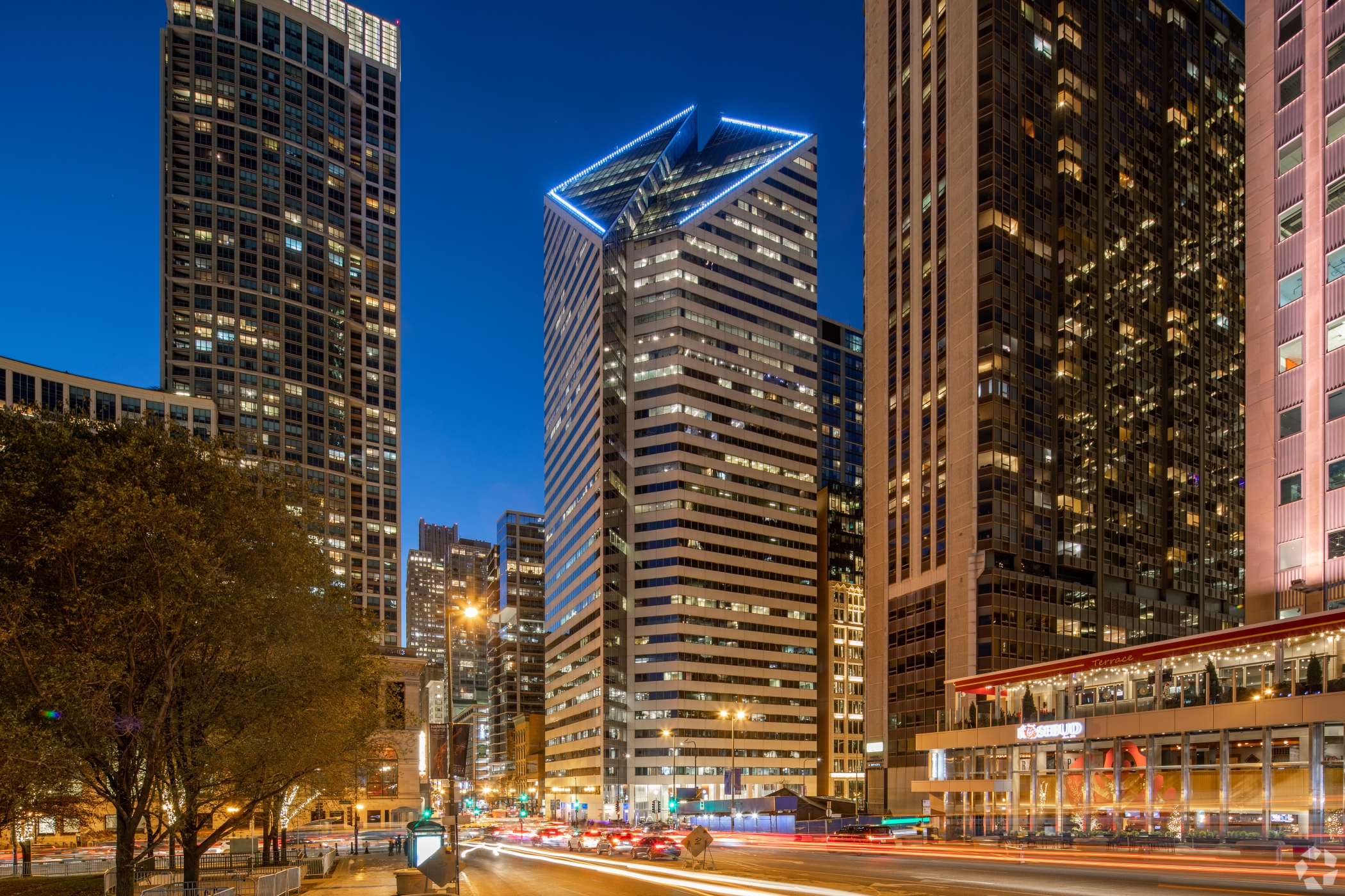 costar.brightspotcdn